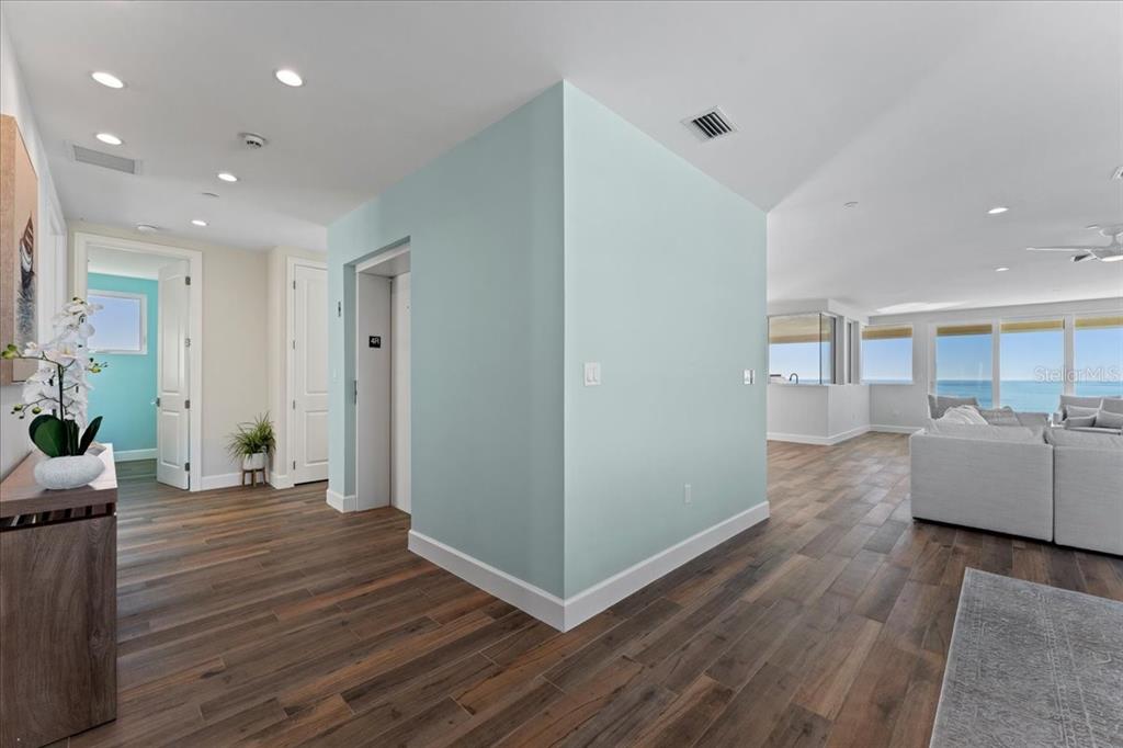 2708 North Beach Road, Unit 5 Englewood, FL 34223 - Photo 8 of 82