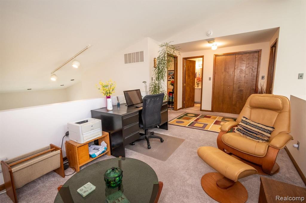 28005 Inkster Road Farmington Hills, MI 48334 - Photo 31 of 60 Gallery Image 31
