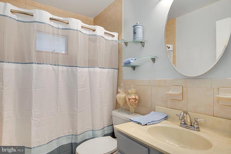 210 Beachwood Road Pasadena, MD 21122 - Photo 6 of 30 Bath