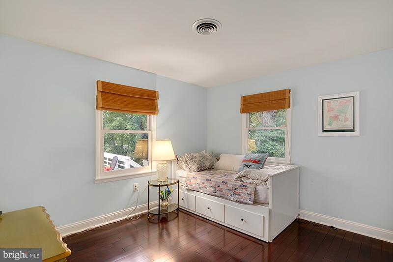 210 Beachwood Road Pasadena, MD 21122 - Photo 8 of 30 Bedroom