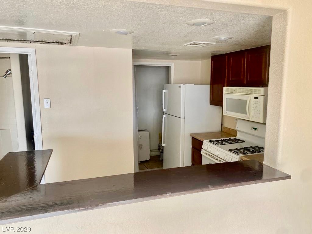1830 North Pecos Road, Unit 152 Las Vegas, NV 89115 - Photo 6 of 15 Gallery Image 6