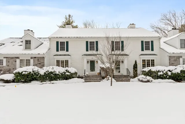 $625,000 | 26 Bartletts Reach, Unit 26, Amesbury, MA 01913
