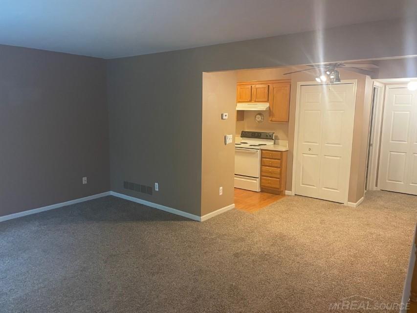 50565 Maurice Road Chesterfield, MI 48047 - Photo 4 of 12