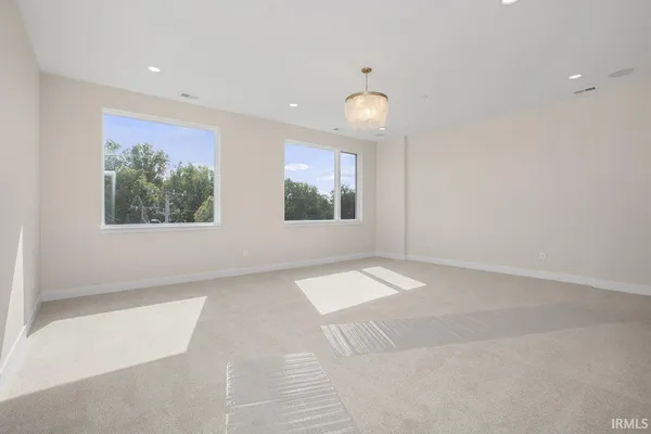 $1,249,900 | 960 East Jackson Boulevard, Elkhart, IN 46516