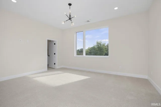 $1,249,900 | 960 East Jackson Boulevard, Elkhart, IN 46516