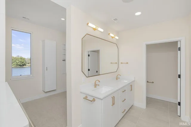 $1,249,900 | 960 East Jackson Boulevard, Elkhart, IN 46516