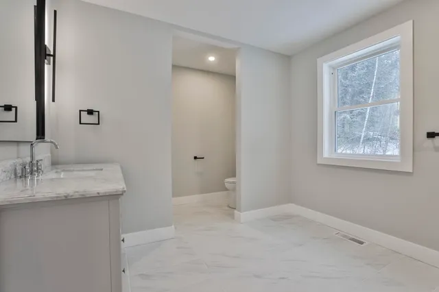 $599,999 | 16 Thompson Crossing, Unit 23113, Antrim, NH 03440