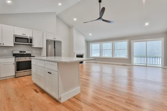 $599,999 | 16 Thompson Crossing, Unit 23113, Antrim, NH 03440