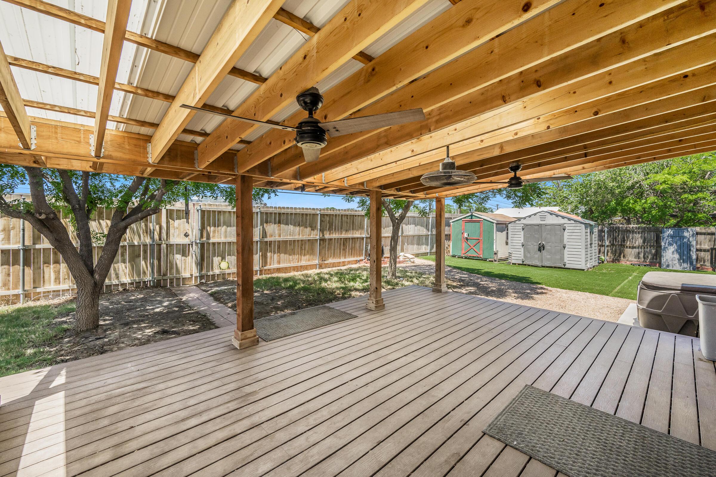 3314 Kingston Road Amarillo, TX 79106 - Photo 3 of 25 Back Deck