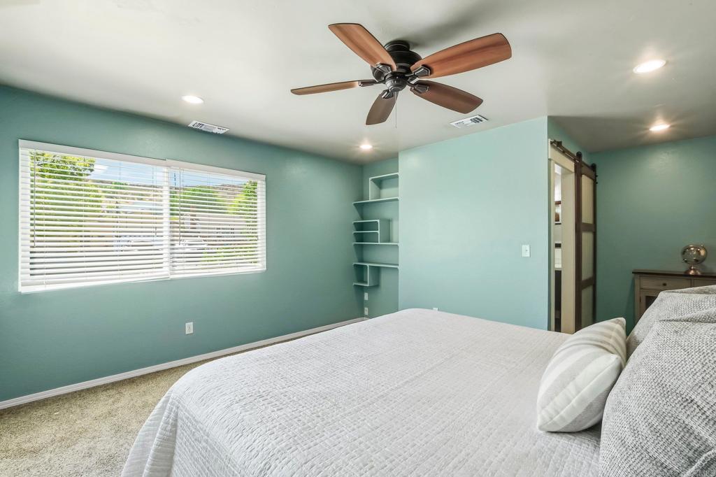 10029 Via Leslie Santee, CA 92071 - Photo 20 of 38