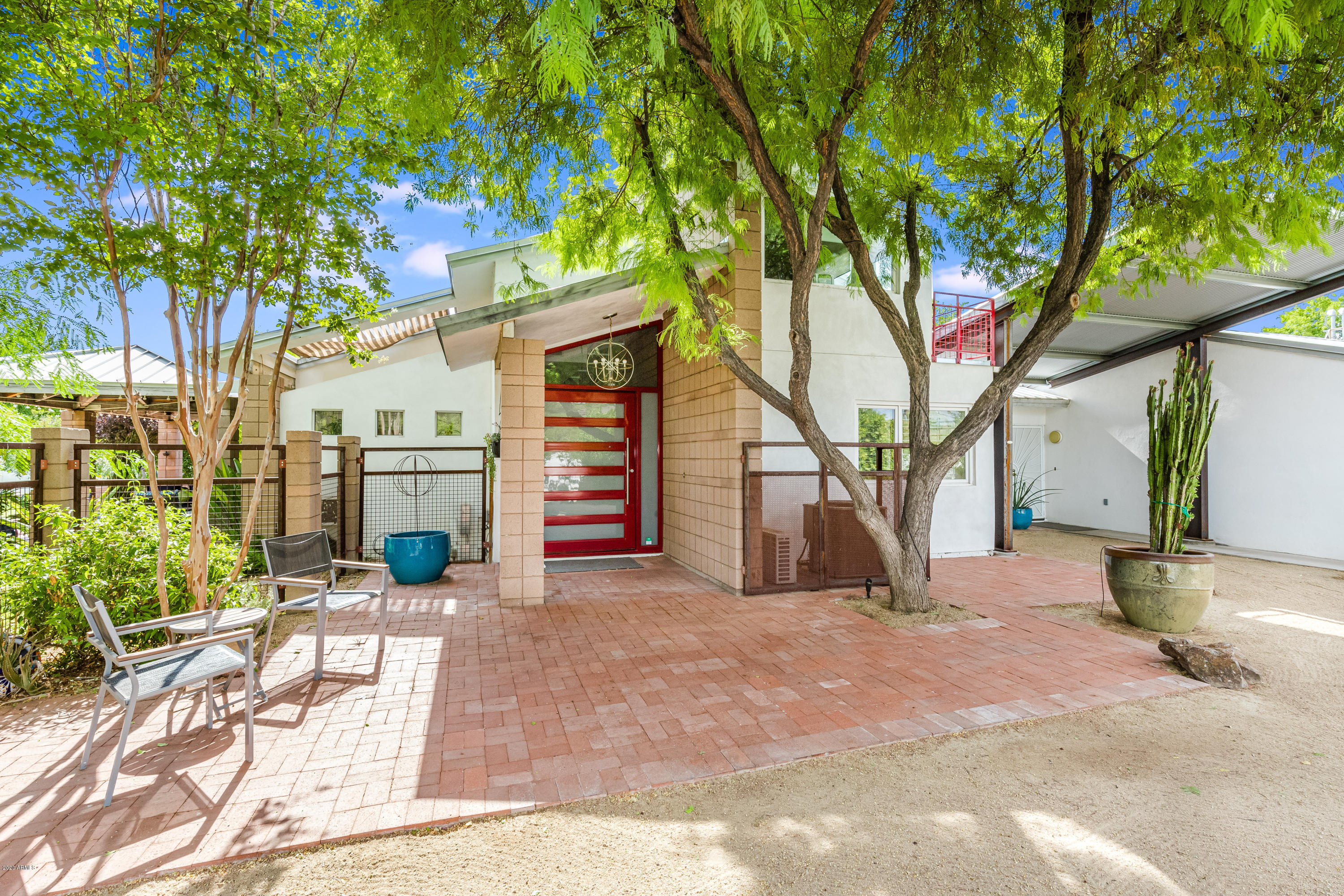 816 East Circle Road Phoenix, AZ 85020 - Photo 1 of 56 Welcome Home!
