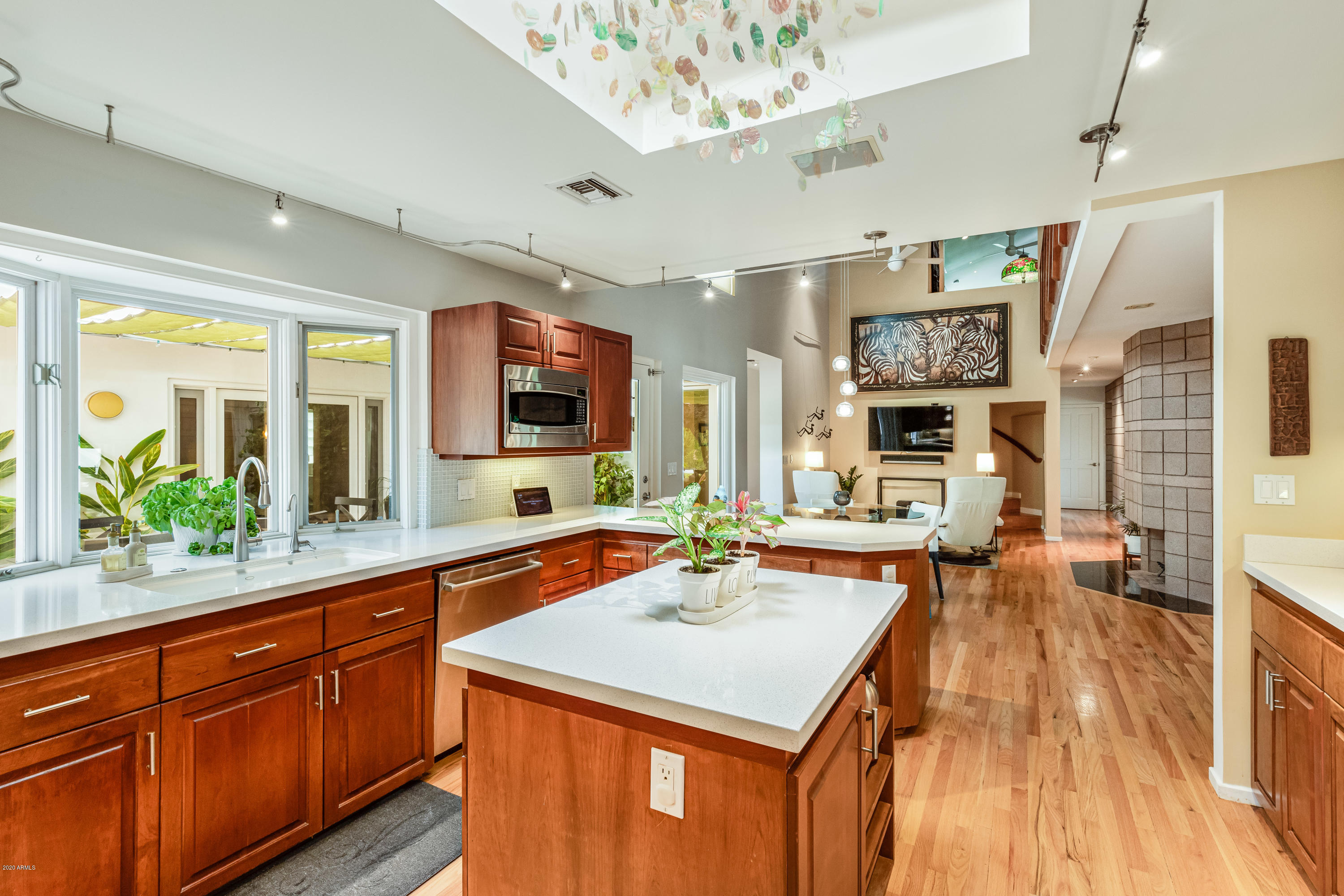 816 East Circle Road Phoenix, AZ 85020 - Photo 20 of 56 Chef's Kitchen