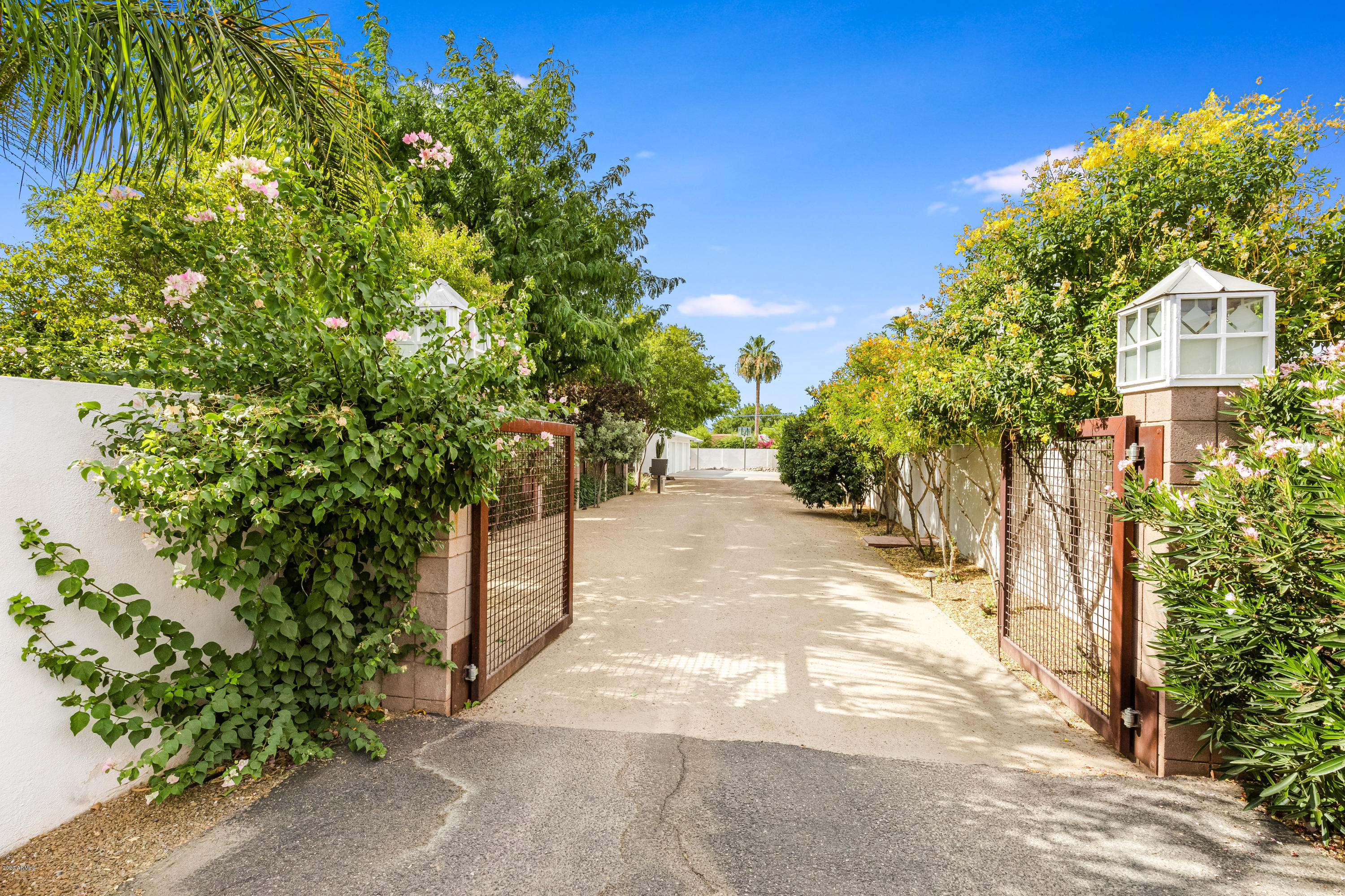 816 East Circle Road Phoenix, AZ 85020 - Photo 2 of 56 Gated Entry