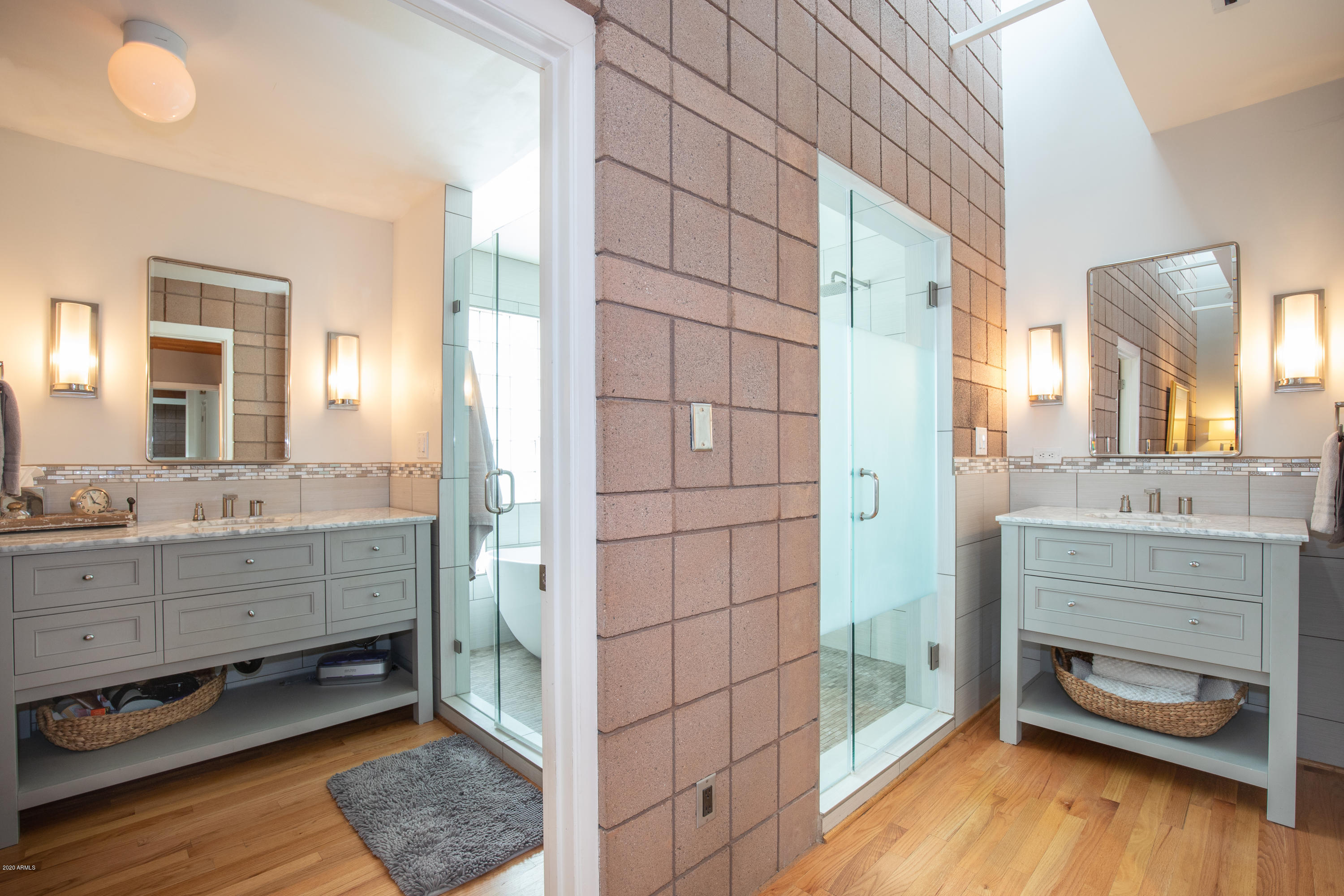 816 East Circle Road Phoenix, AZ 85020 - Photo 25 of 56 Master Bath