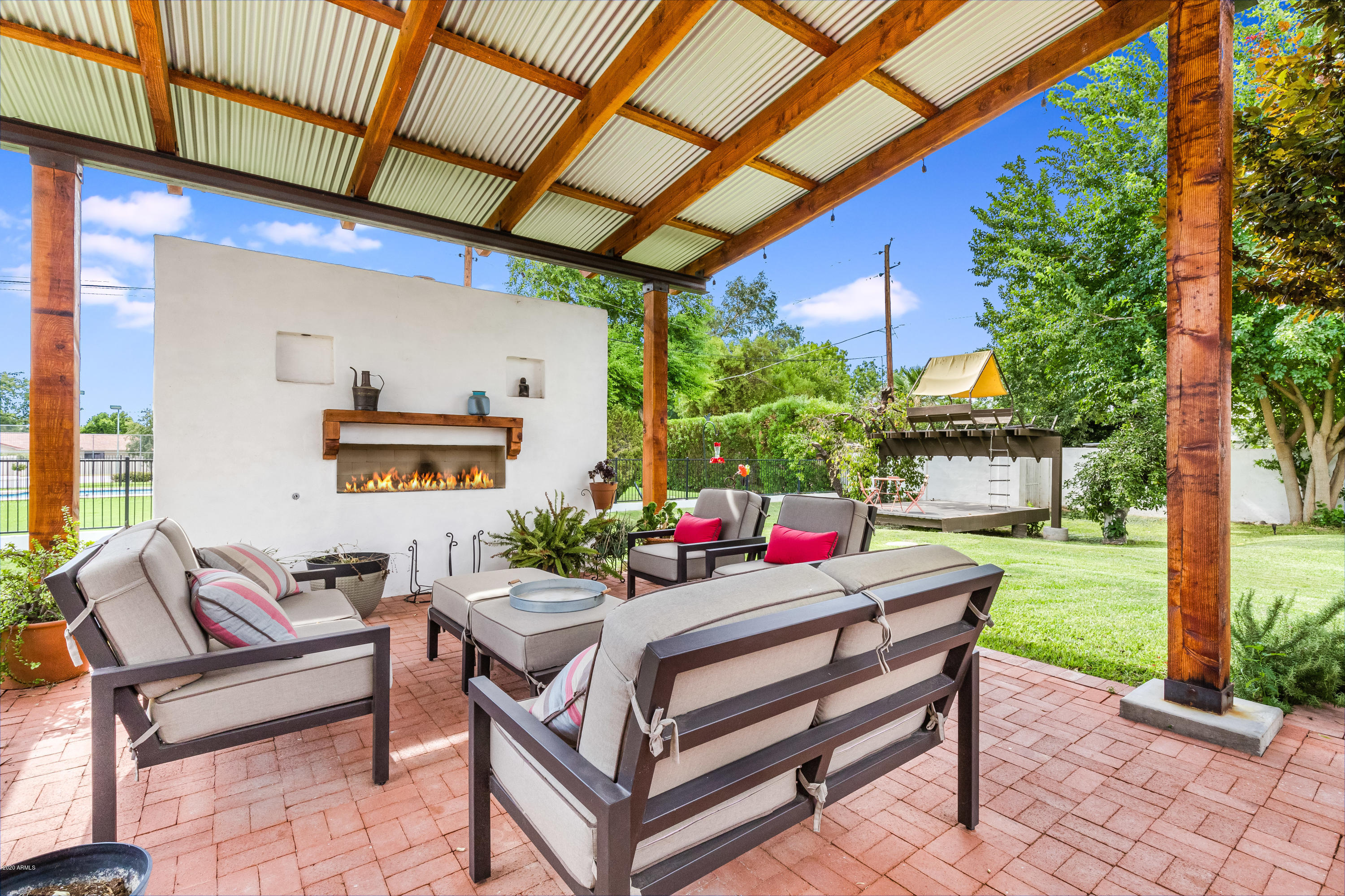 816 East Circle Road Phoenix, AZ 85020 - Photo 40 of 56 Backyard Oasis