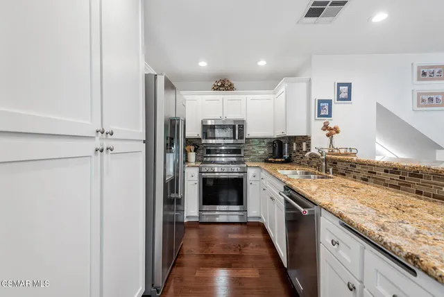 $725,000 | 190 Via Colinas, Westlake Village, CA 91362