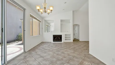 $1,075,000 | 13396 North Hearst Court, Tustin, CA 92782