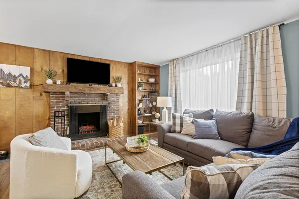 $479,900 | 315 Allard Farm Circuit, Conway, NH 03860