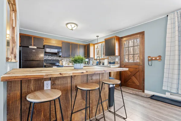 $479,900 | 315 Allard Farm Circuit, Conway, NH 03860