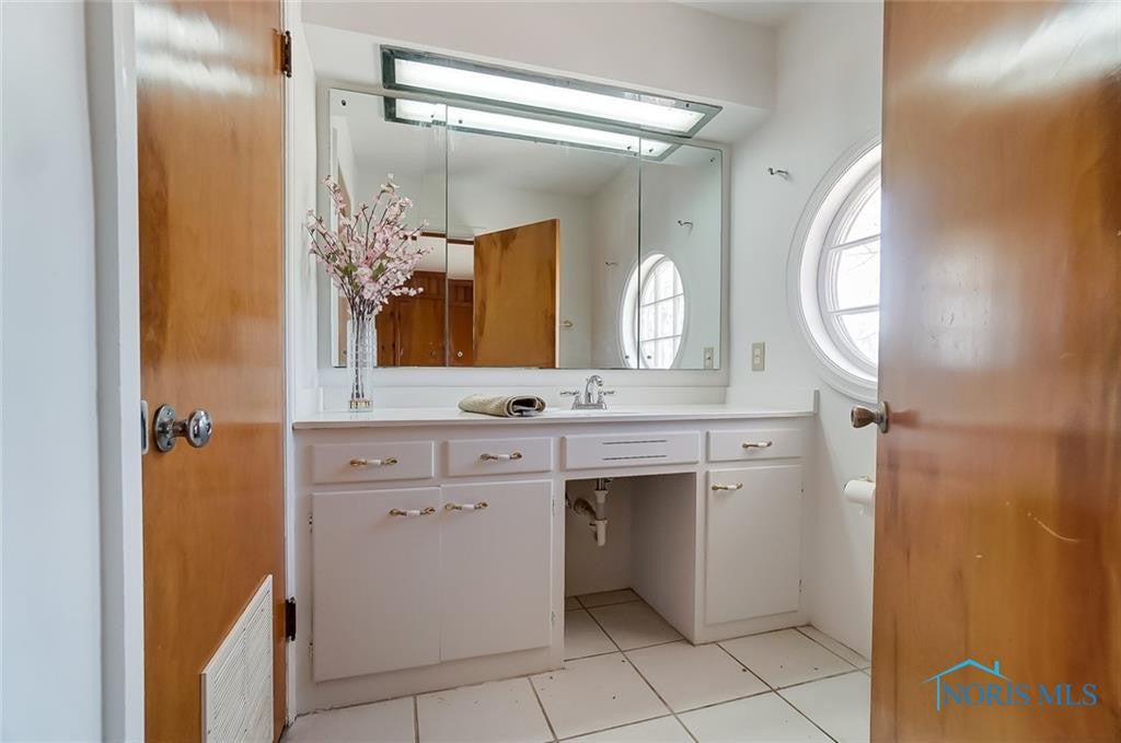 1058 Glann Road Toledo, OH 43607 - Photo 37 of 47 Gallery Image 37