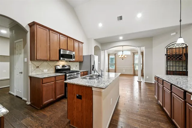 a view of walk in closet