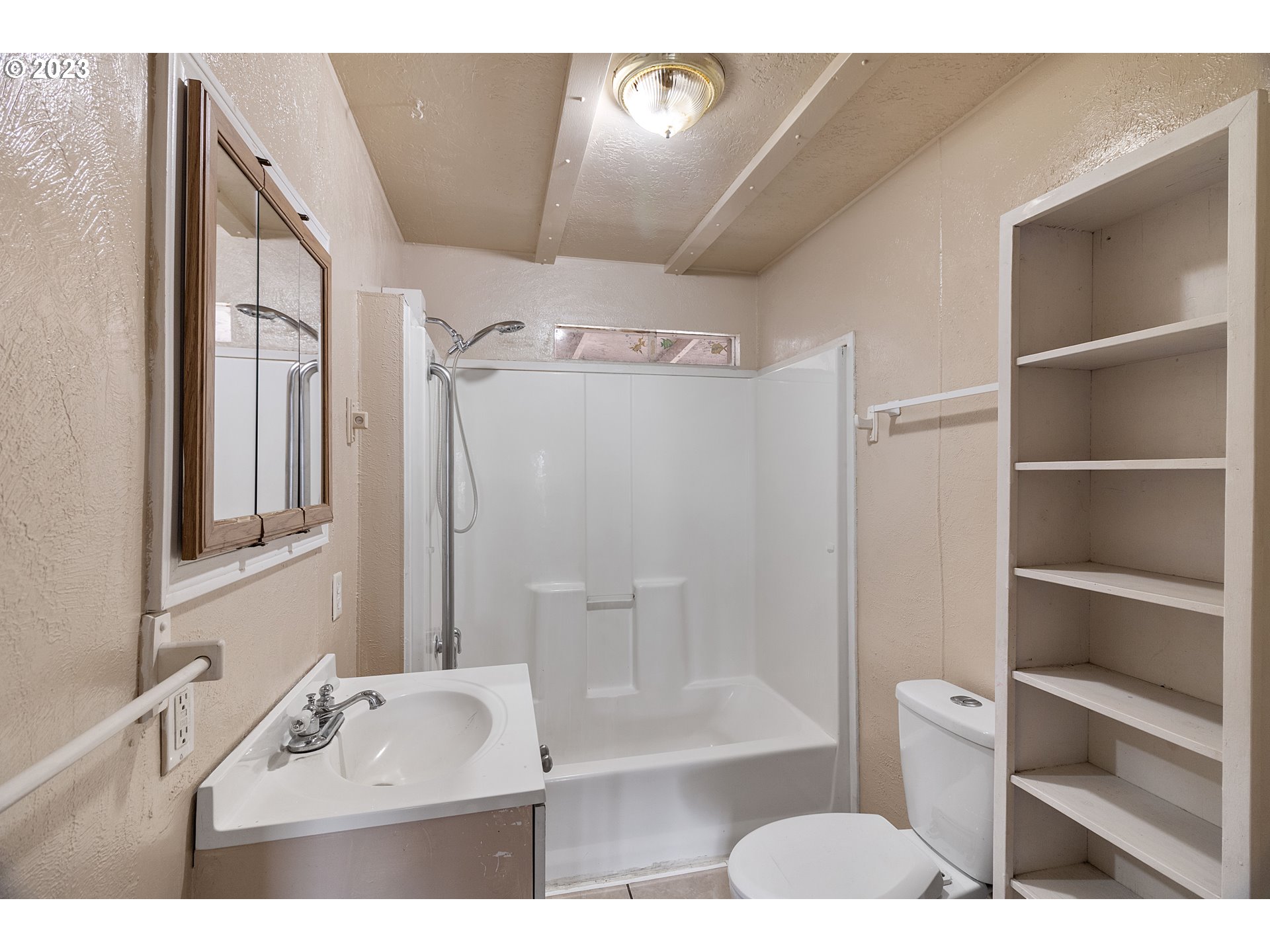 442 Center Street Lebanon, OR 97355 - Photo 13 of 34 Gallery Image 13