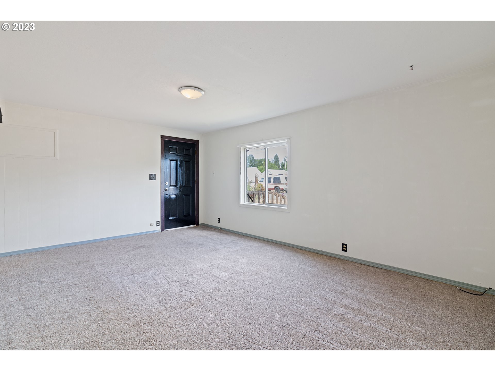 442 Center Street Lebanon, OR 97355 - Photo 6 of 34 Gallery Image 6