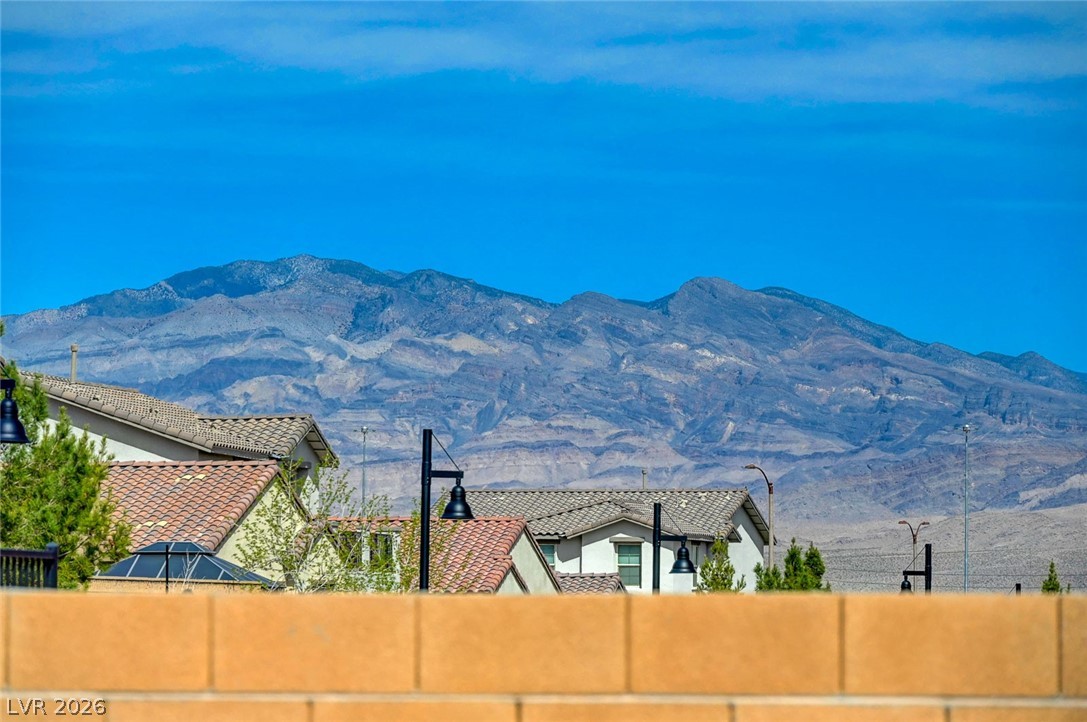 8855 Roadrunner Ravine Street Las Vegas, NV 89166 - Photo 51 of 54 Property view of mountains