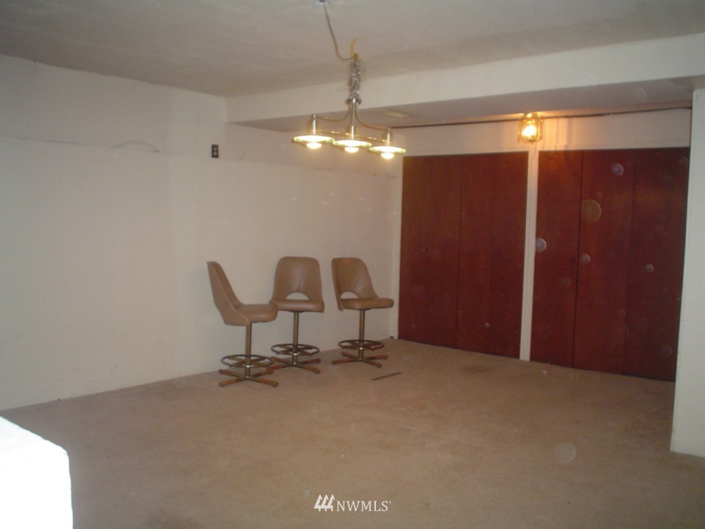 5345 South Ruggles Street Seattle, WA 98178 - Photo 10 of 11 Gallery Image 10
