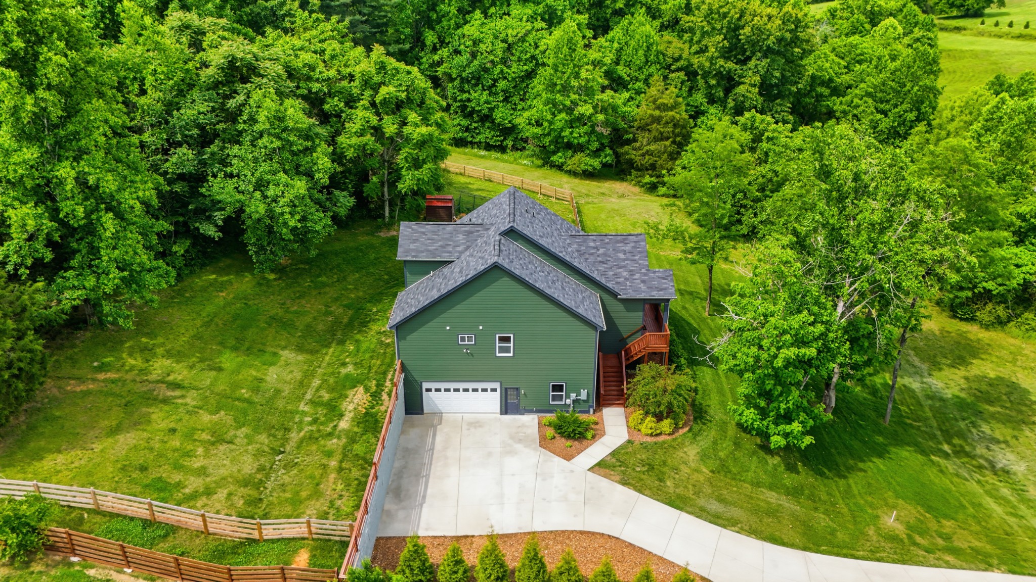 157 Lena Loop Burns, TN 37029 - Photo 12 of 72