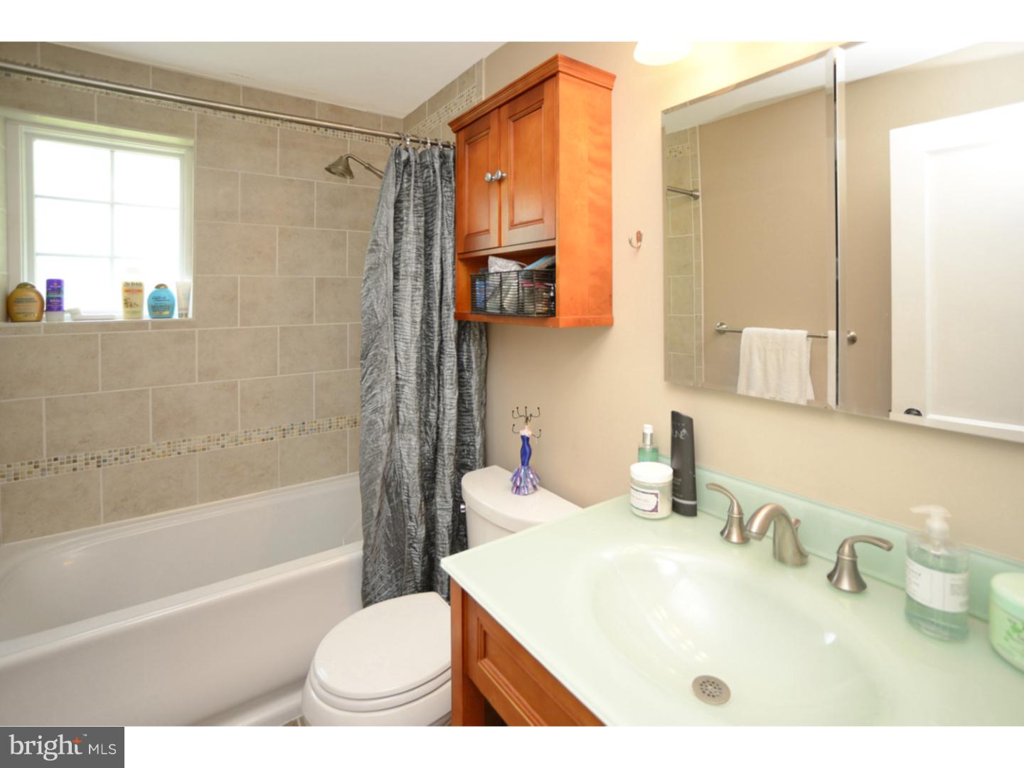 561 Pedley Road Philadelphia, PA 19128 - Photo 19 of 23 Gallery Image 19