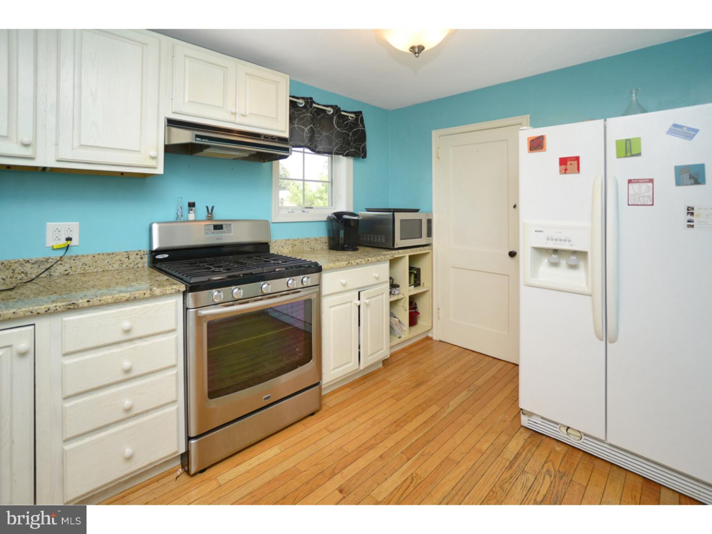 561 Pedley Road Philadelphia, PA 19128 - Photo 4 of 23 Gallery Image 4