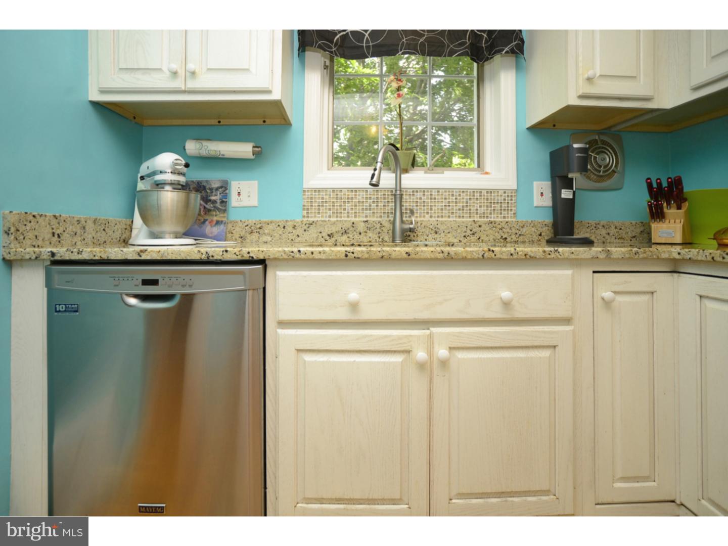 561 Pedley Road Philadelphia, PA 19128 - Photo 6 of 23 Gallery Image 6