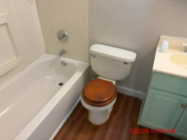 $159,900 | 10 Fernwood Drive, Unit L, Bolingbrook, IL 60440