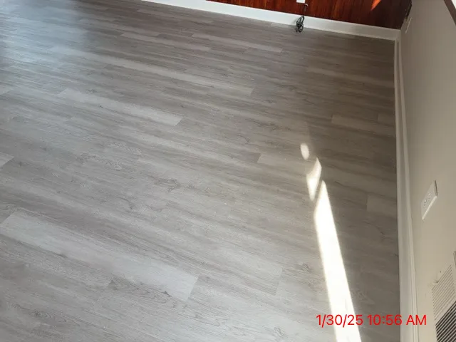 $159,900 | 10 Fernwood Drive, Unit L, Bolingbrook, IL 60440