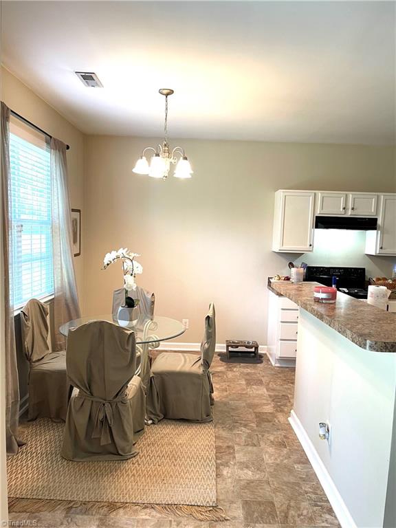 1136 Maple Ridge Drive Burlington, NC 27217 - Photo 4 of 29