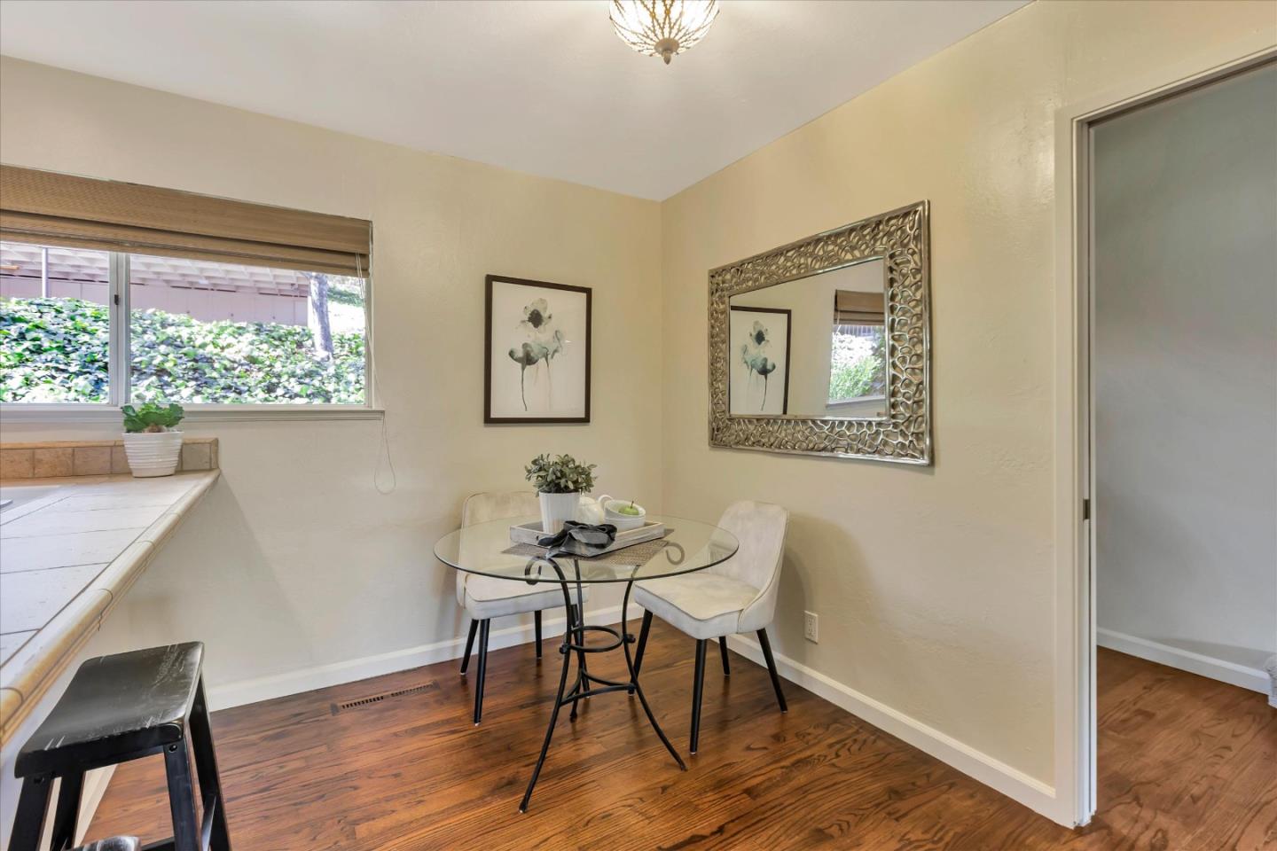 18400 Overlook Road, Unit 35 Los Gatos, CA 95030 - Photo 10 of 28 a dining room with table and chair