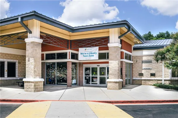 $669,419 | 662 Secret Garden Lane, Dacula, GA 30019