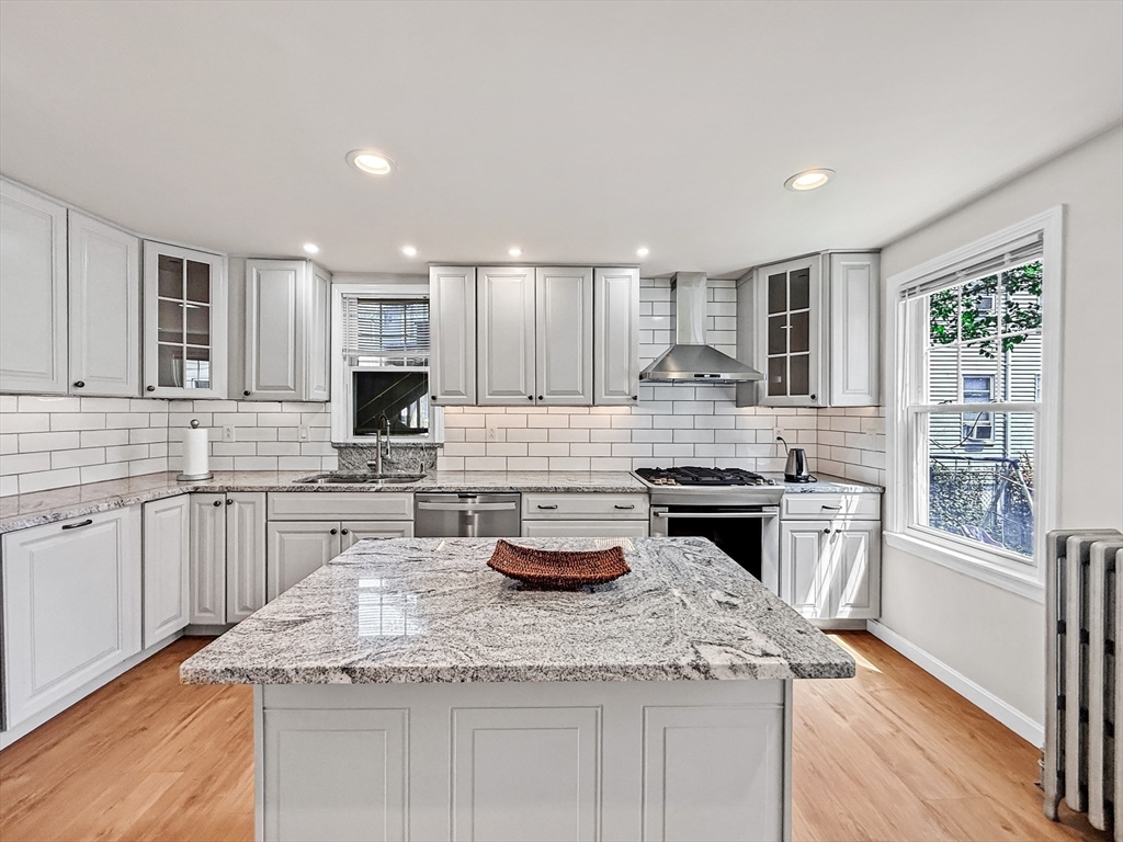 76 Baldwin Avenue Everett, MA 02149 - Photo 13 of 42
