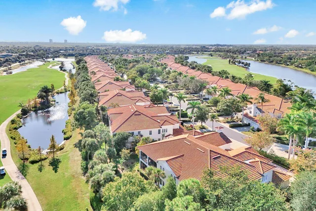 $637,000 | 9002 Cascada Way, Unit 102, Naples, FL 34114