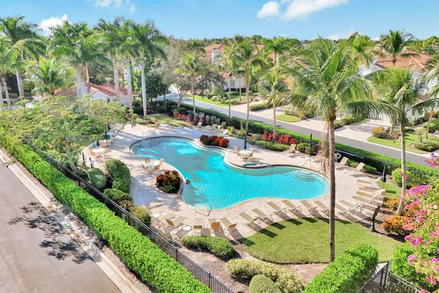 $637,000 | 9002 Cascada Way, Unit 102, Naples, FL 34114