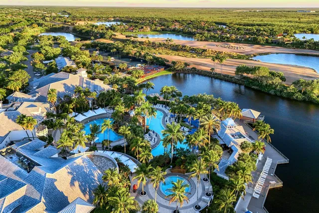 $637,000 | 9002 Cascada Way, Unit 102, Naples, FL 34114