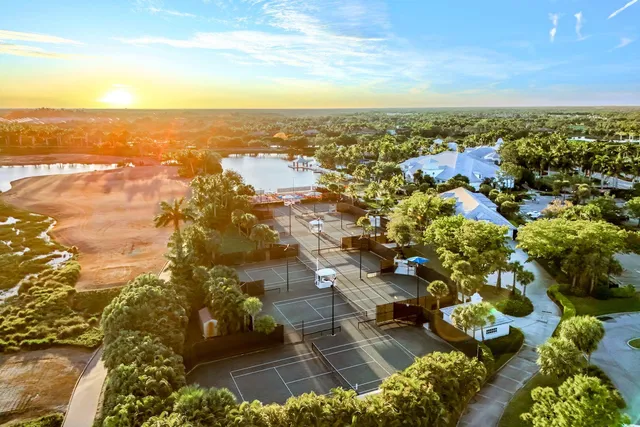 $637,000 | 9002 Cascada Way, Unit 102, Naples, FL 34114