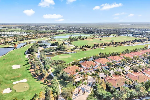 $637,000 | 9002 Cascada Way, Unit 102, Naples, FL 34114