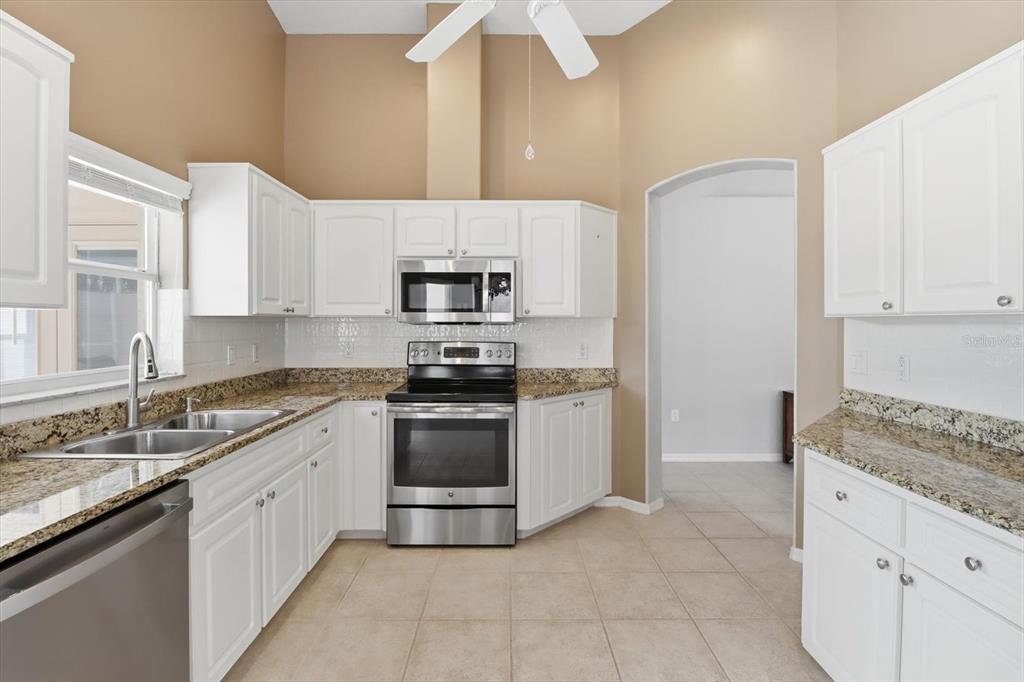 250 Royal Palm Way Spring Hill, FL 34608 - Photo 15 of 42