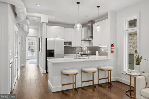 $724,900 | 2111 11th Street Northwest, Unit 4, Washington, DC 20001