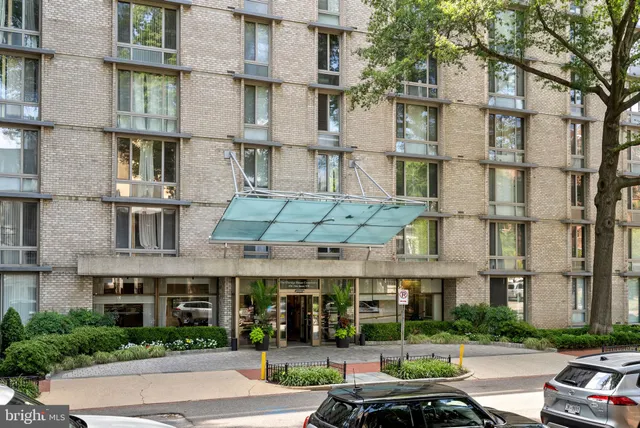 $525,000 | 950 25th Street Northwest, Unit 1011N, Washington, DC 20037