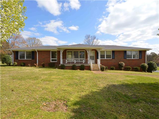 163 Cherokee Road Hendersonville, TN 37075 - Photo 1 of 20 Gallery Image 1