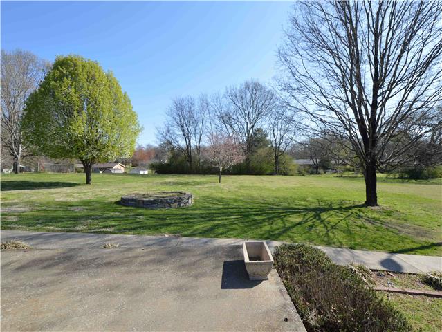 163 Cherokee Road Hendersonville, TN 37075 - Photo 19 of 20 Gallery Image 19