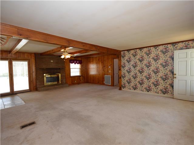 163 Cherokee Road Hendersonville, TN 37075 - Photo 3 of 20 Gallery Image 3